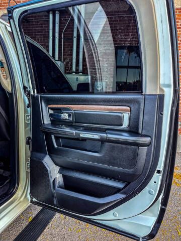 2016 RAM 2500 Laramie