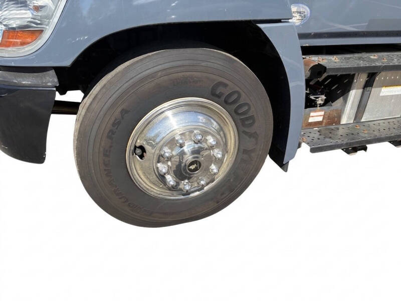 2020 Hino 268A