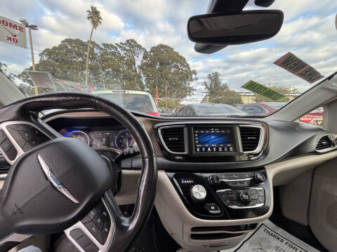 2019 Chrysler Pacifica Touring L