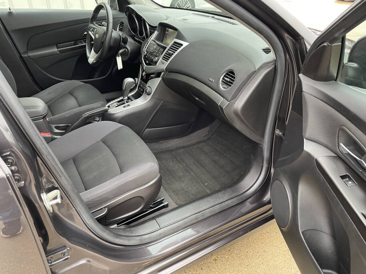 2014 Chevrolet Cruze photo 11