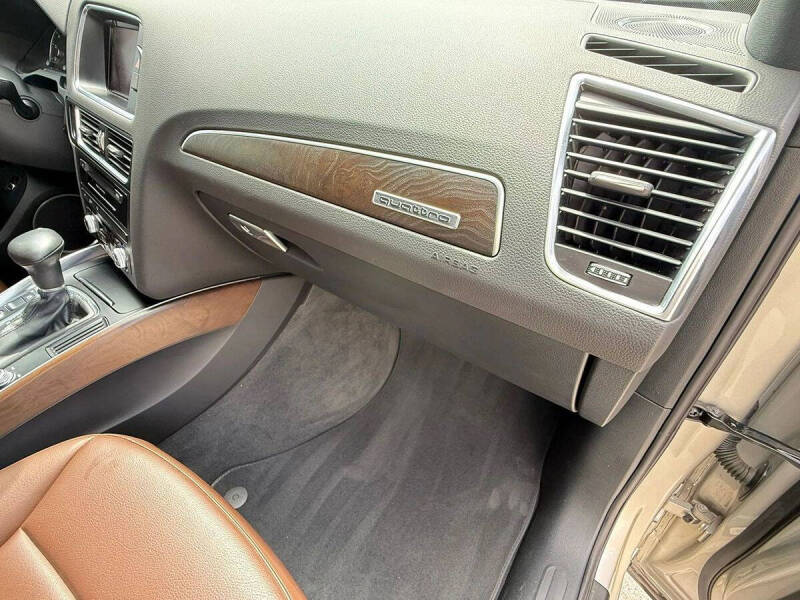 2017 Audi Q5 2.0T quattro Premium Plus