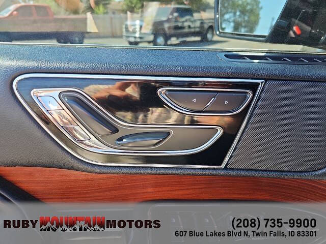 2021 Lincoln Navigator L Standard