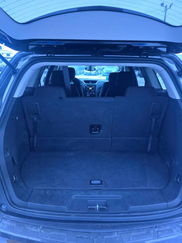 2017 Chevrolet Traverse LT