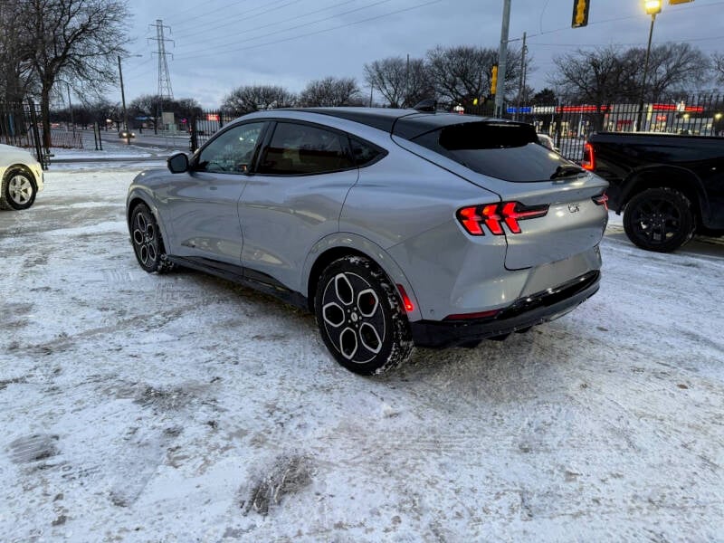 2022 Ford Mustang Mach-E GT AWD photo 4