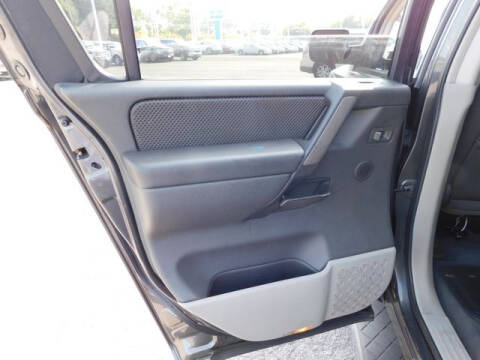 2004 Nissan Armada SE