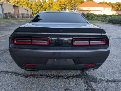 2022 Dodge Challenger SXT