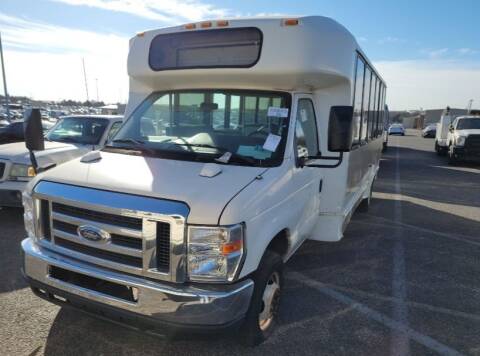2012 Ford E-350 Shuttle Bus  for sale at Allied Fleet Sales in Saint Louis MO