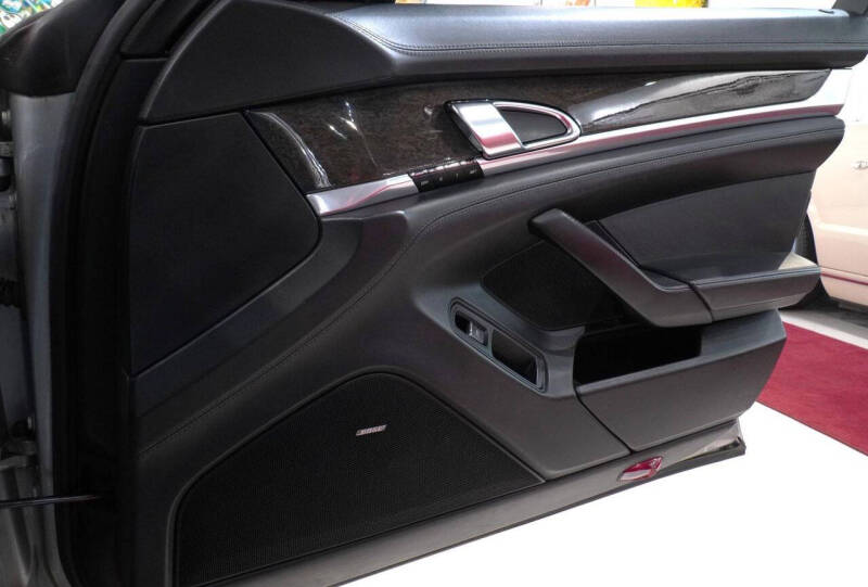 2011 Porsche Panamera Turbo