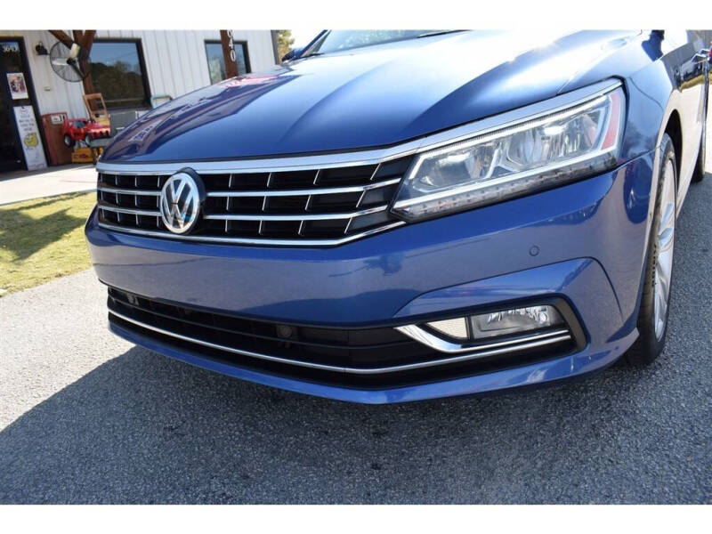 2017 Volkswagen Passat 1.8T SEL Premium