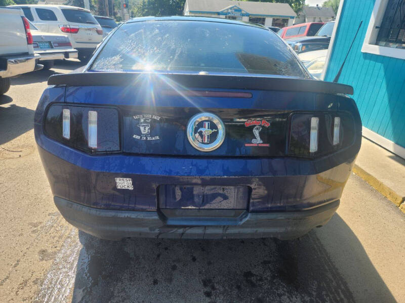2010 Ford Mustang V6