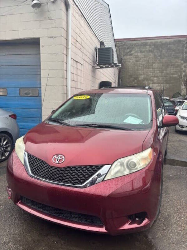 2011 Toyota Sienna for sale at JP JR Auto Sales LLC in Cincinnati OH