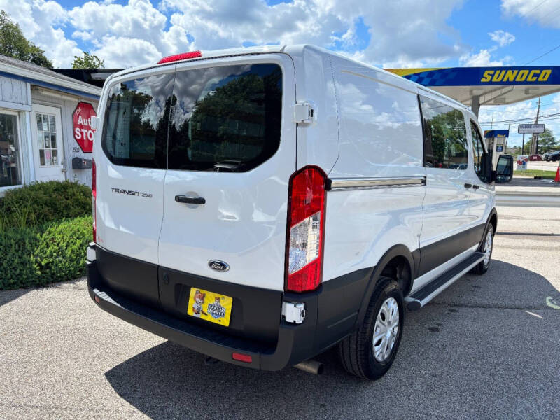 2024 Ford Transit 250