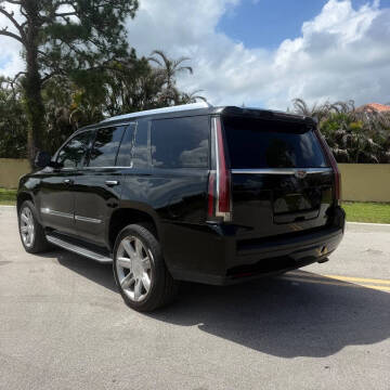 2017 Cadillac Escalade Luxury