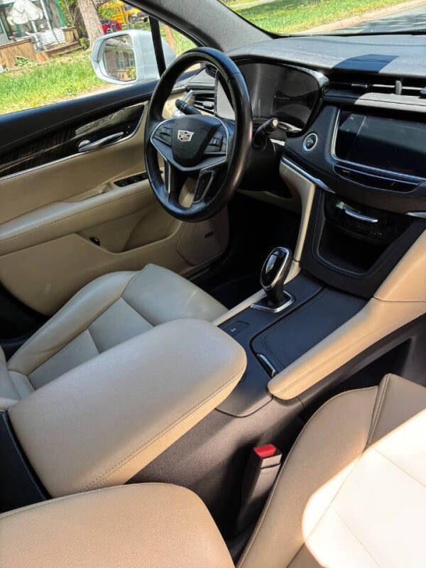 2017 Cadillac XT5