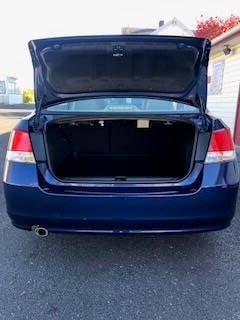 2010 Subaru Legacy I Limited photo 9