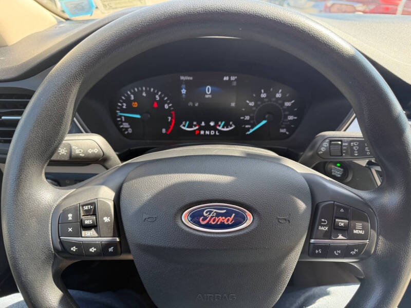 2020 Ford Escape SE