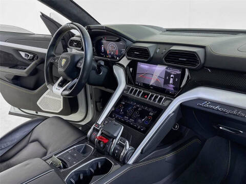 2020 Lamborghini Urus