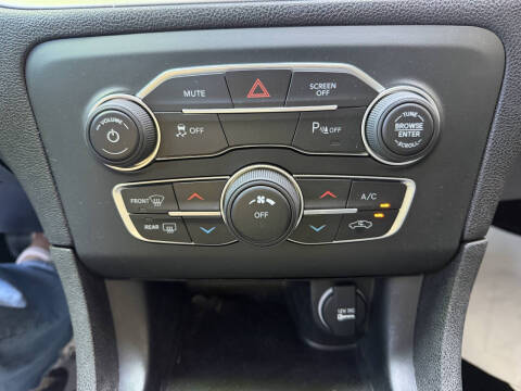 2019 Dodge Charger SXT