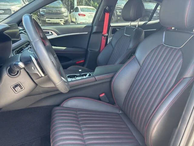 2023 Genesis G70