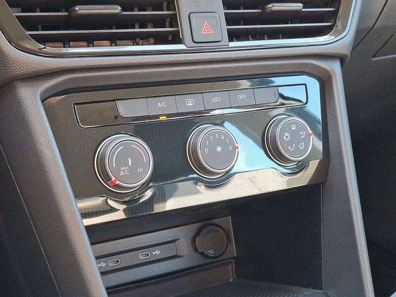 2025 Volkswagen Taos S