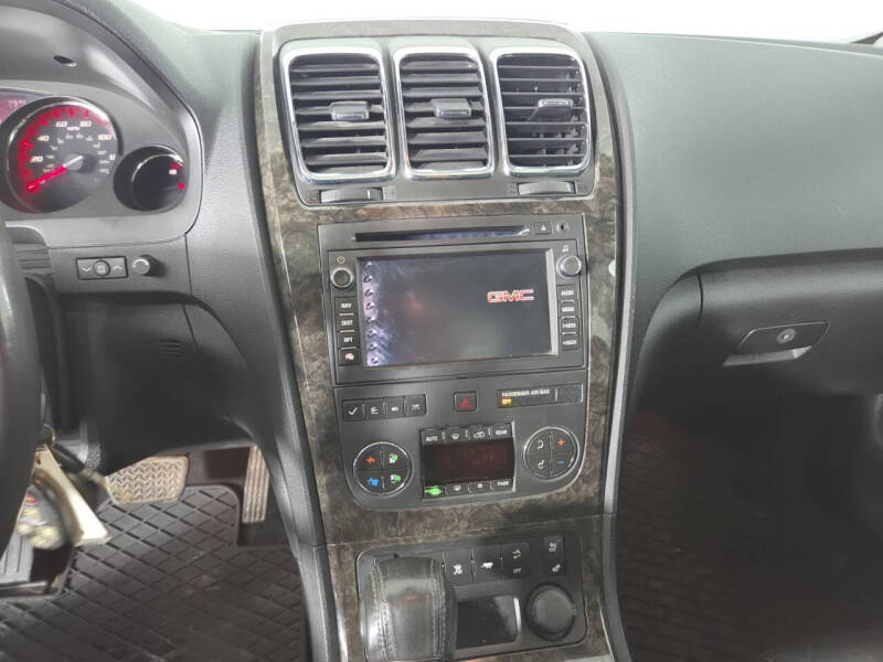 2011 GMC Acadia Denali