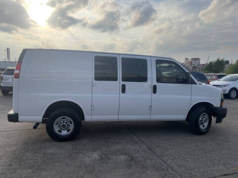 2020 GMC Savana 2500