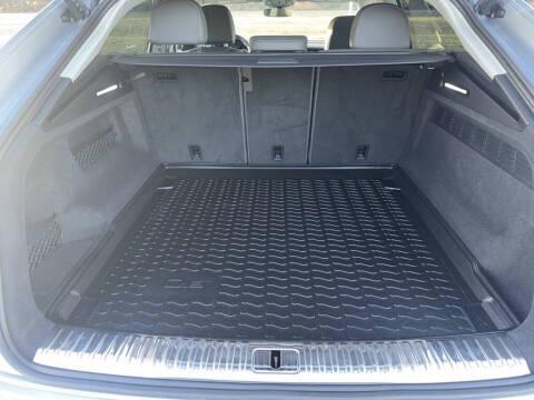 2025 Audi Q8 quattro Premium 55 TFSI