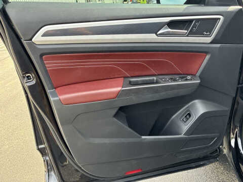 2022 Volkswagen Atlas Cross Sport V6 SEL Premium R-Line 4Motion