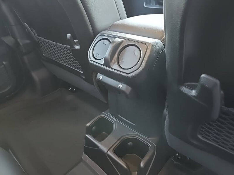 2026 Jeep Gladiator Sahara
