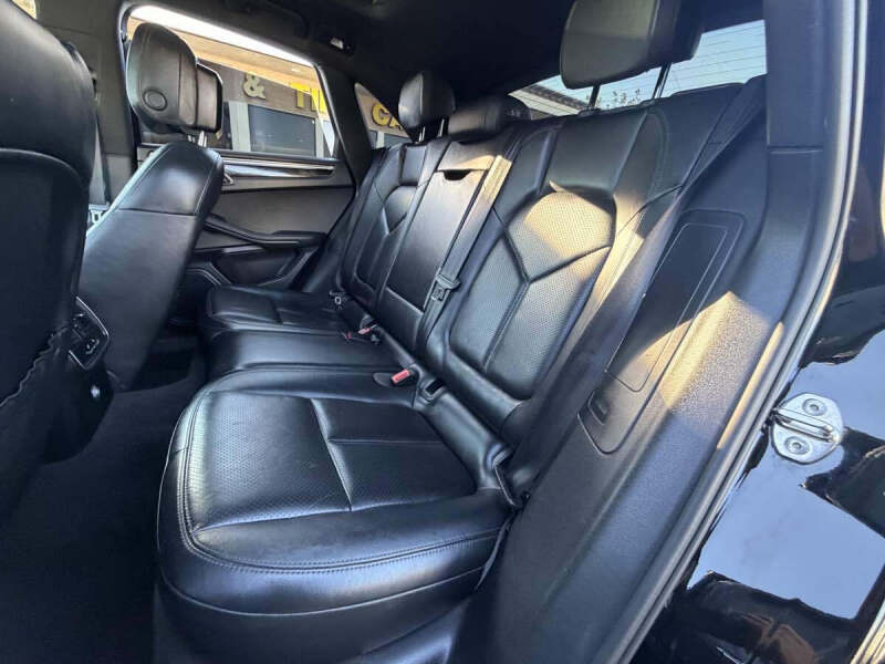 2016 Porsche Macan S