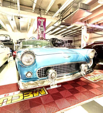 1956 Ford Thunderbird