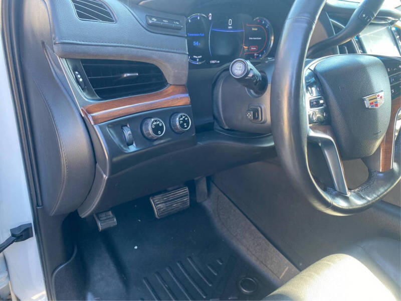 2016 Cadillac Escalade ESV Luxury Collection