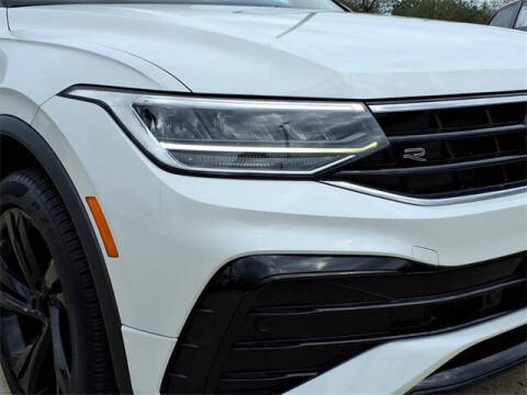 2023 Volkswagen Tiguan SE R-Line Black