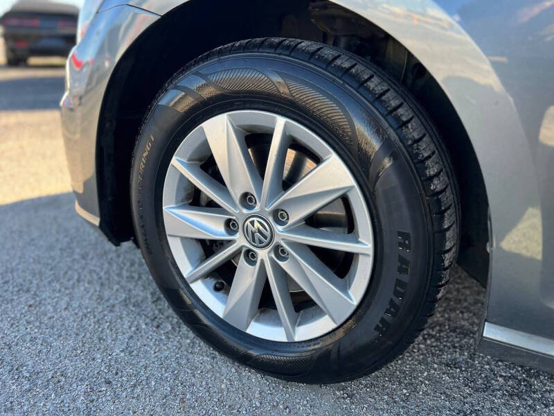 2019 Volkswagen Golf S