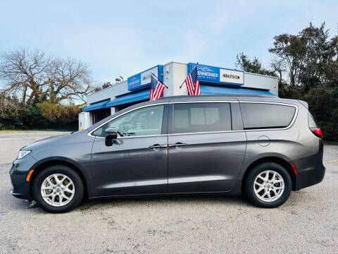 2022 Chrysler Pacifica Touring L
