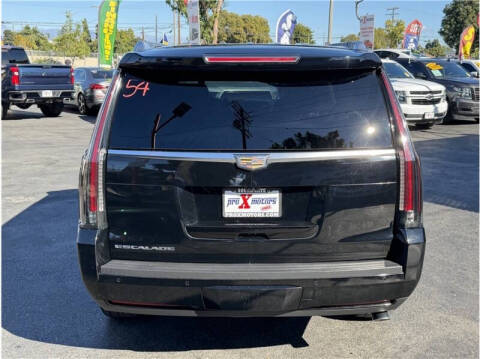 2017 Cadillac Escalade Luxury