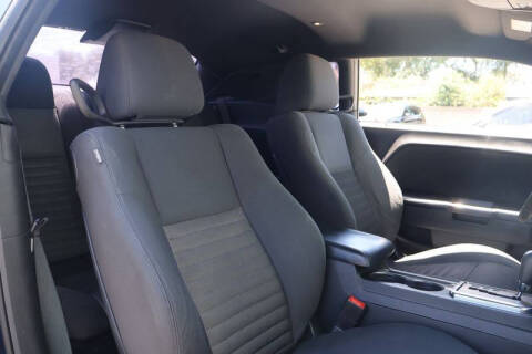 2014 Dodge Challenger SXT