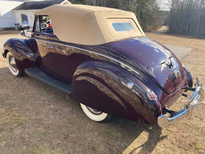 1940 Ford Deluxe