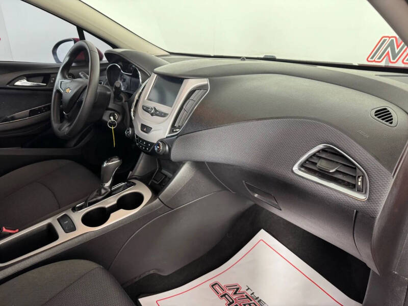 2018 Chevrolet Cruze LS Auto