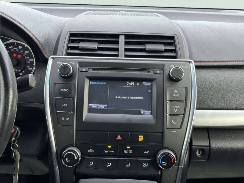 2017 Toyota Camry SE