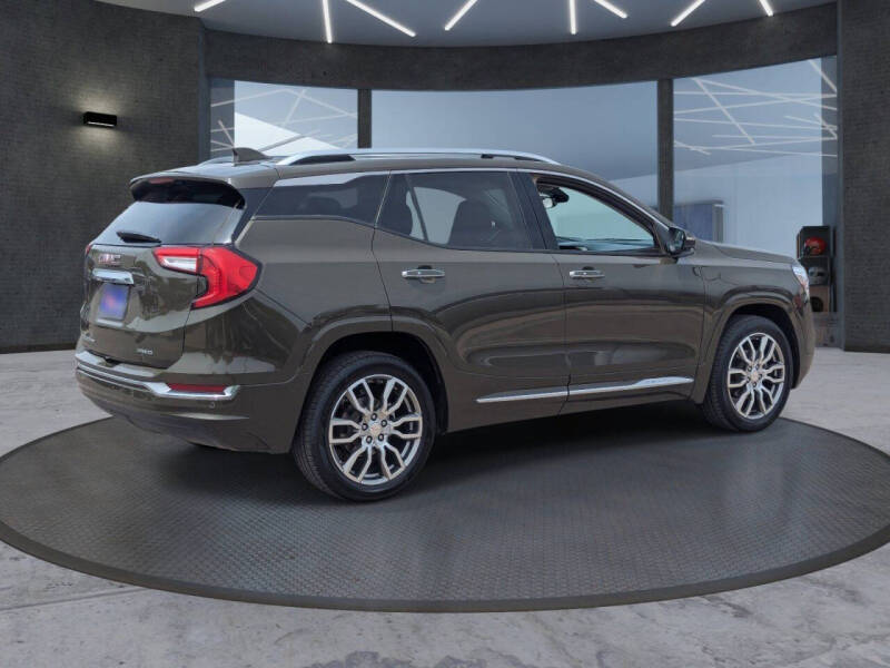 2023 GMC Terrain Denali