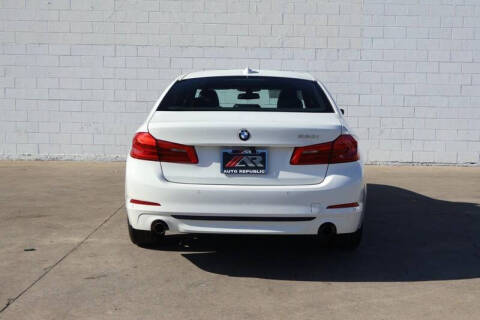 2019 BMW 5 Series 530i