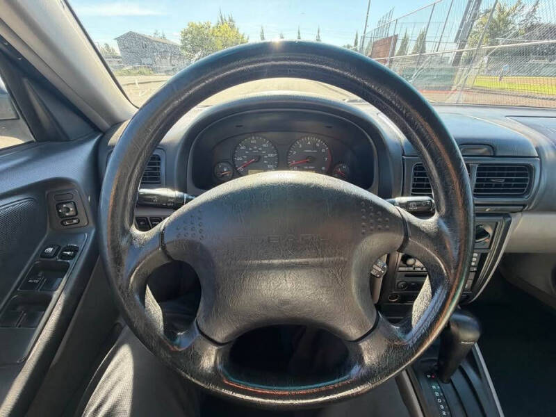 2001 Subaru Forester L