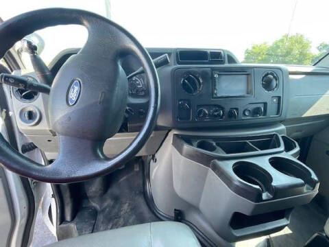 2014 Ford E-Series E-350 SD