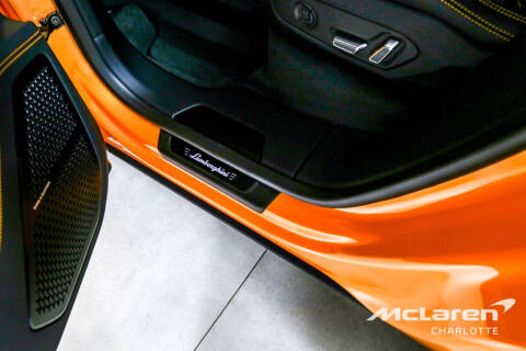 2023 Lamborghini Urus S