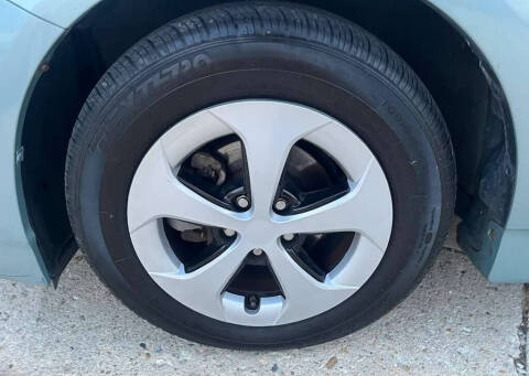 2013 Toyota Prius Three