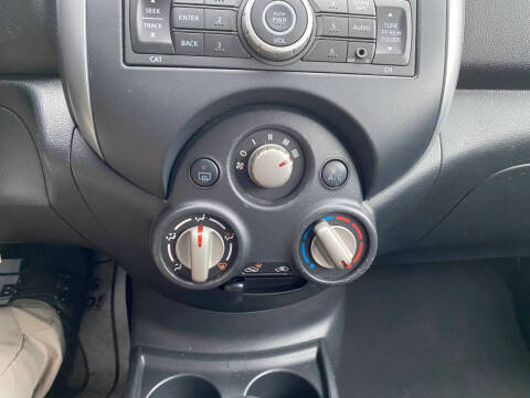 2013 Nissan Versa 1.6 S