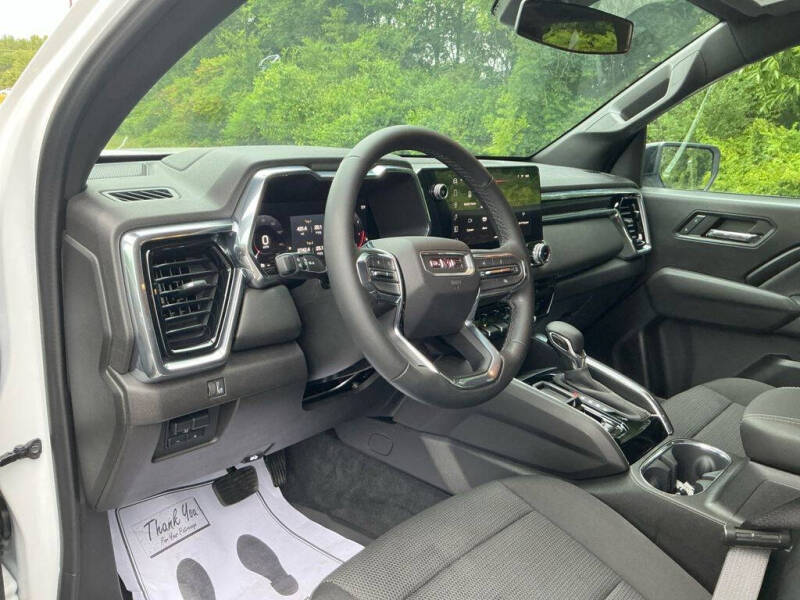 2024 GMC Canyon Elevation