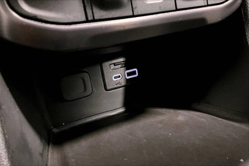 2022 GMC Acadia AT4