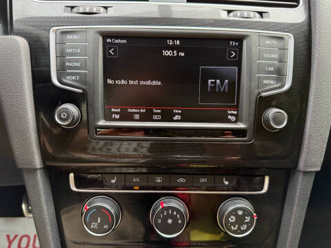 2017 Volkswagen Golf GTI S